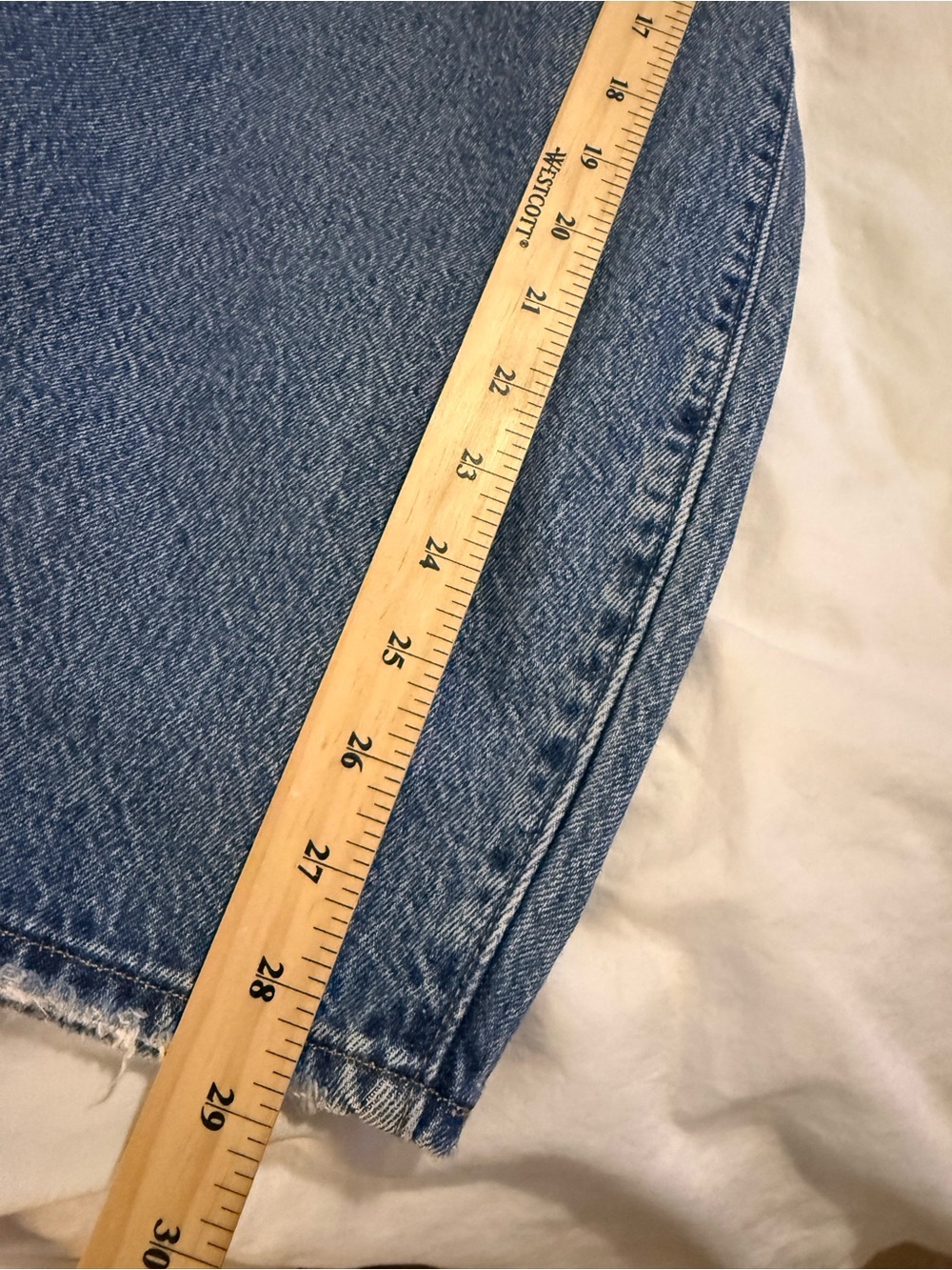 Levi’s Classic Wide-Leg Balloon Blue Denim Jeans EUC 0781 - Picture 3 of 9